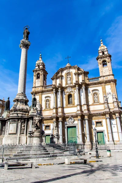 A Igreja de São Domingos em Palermo, Itália — Fotografia de Stock