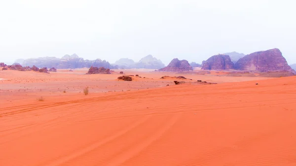 Пустыня Вади РУМ в Иордании — стоковое фото
