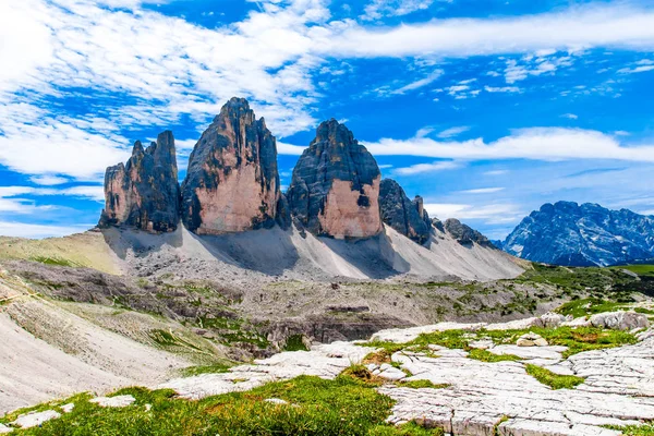 Tre Cime di Lavaredo (üç doruklarına Lavaredo) 