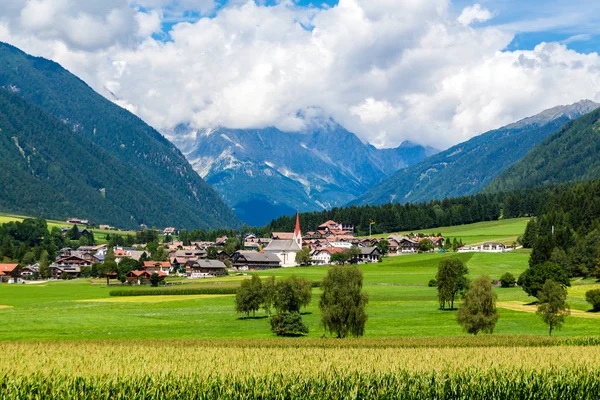 Alpine landscape: The "Valle Anterselva" in Italy — Stock Photo, Image