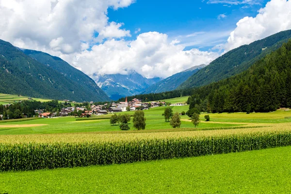 Alpine landscape: The "Valle Anterselva" in Italy — Stock Photo, Image