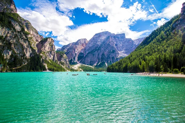 Pragser See in Südtirol — Stockfoto