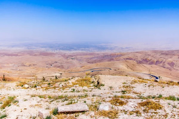 Het "beloofde land" uit Mount Nebo, Jordanië. — Stockfoto