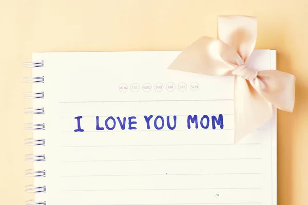 어머니의 날, 당신을 사랑 합니다 엄마 노트북에 필기 — 스톡 사진
