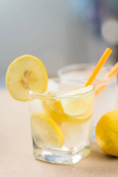 Bicchiere Limonata Ghiacciata Bevanda Fredda Estate — Foto Stock