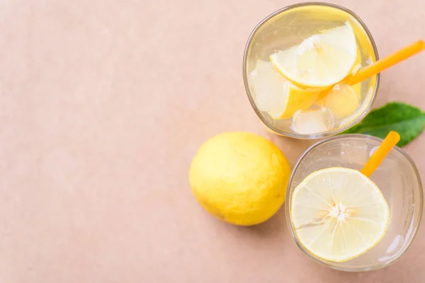 Bicchiere Limonata Ghiacciata Bevanda Fredda Estate Vista Dall Alto — Foto Stock