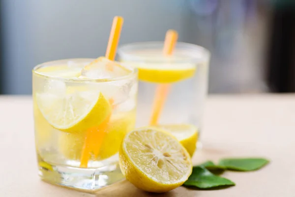 Стакан Ледяного Лимонада Прохладительный Напиток Летом — стоковое фото
