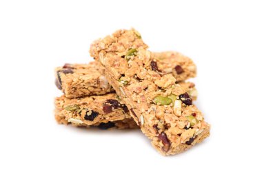 Snack bar veya beyaz arka plan üzerinde izole enerji bar