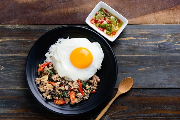 Thai Food Pad Kaprao Moo Kai Dao Stir Fried Holy — Stock Photo, Image