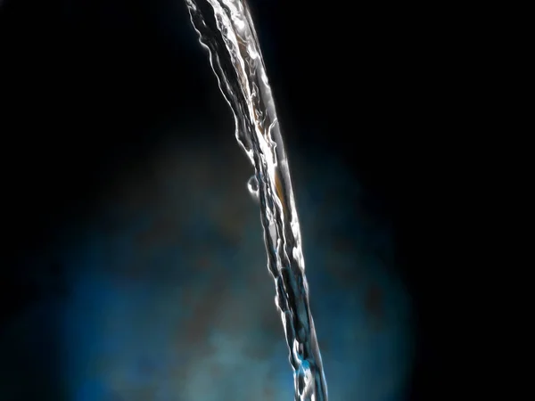 Friss Természetes Víz Öntött — Stock Fotó
