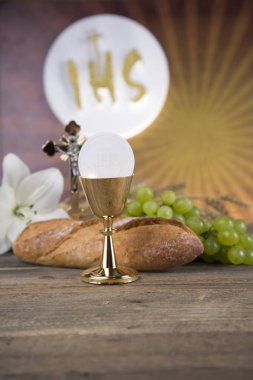 Ekmek ve şarap, kadeh ve ev sahibi, ilk comm Eucharist sembolü
