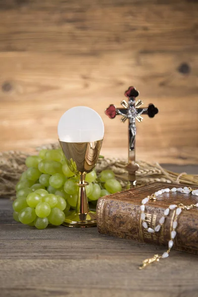 Holy communion chalice Stock Photo by ©yeti88 91188420