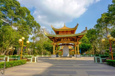 Ben Duoc Tapınağı (Den Ben Duoc), Cu Chi Tüneli, Ho Chi Minh, Cu Chi Tüneli 'nin yanındaki tarihi devrimci bölge, 1975' ten önce Vietnam 'ın ünlü üssü.