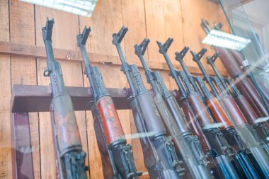 Cu Chi tüneli, Vietnam savaşının tarihi yeri, ordu yaşamak için yer altı kazıyor, şimdi de Vietnam 'ın Ho Chi Minh şehrinde gezdiği yer.