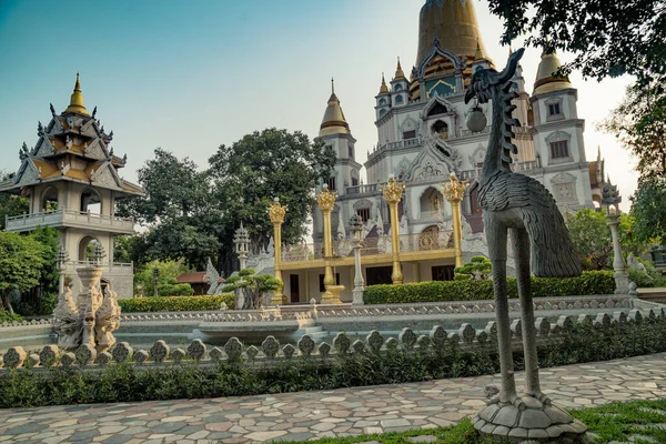 Lugar Tranquilo Para Acalmar Sua Mente Alma Buu Long Pagoda — Fotografia de Stock