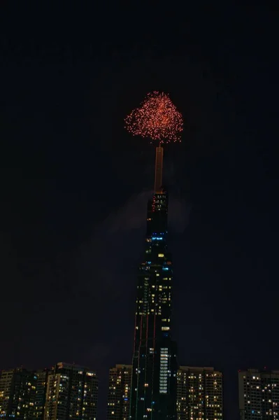 Hochauflösendes Bild Eines Bunten Feuerwerks Von Chi Minh Stadt Beim — Stockfoto