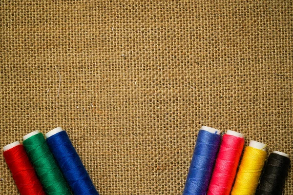 Концепция Шитья Нити Вышивки Красный Зеленый Синий Голубой Пурпурный Желтый — стоковое фото