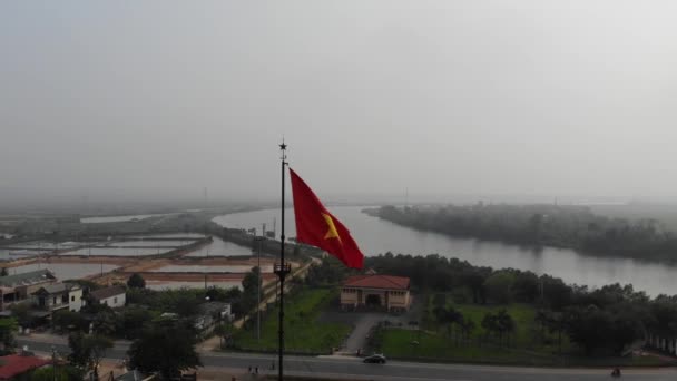 ベトナム クアントライ 2020年1月21日 ベトナム クアントライ県ヴィン リン郡非武装地帯のベンハイ川にかかる17番目の平行のハイエン ロン橋 — ストック動画