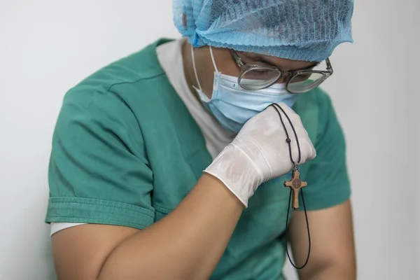 Unavený Modlící Doktor Nemocnici Boj Proti Nemoci Viry Doktor Sestra — Stock fotografie
