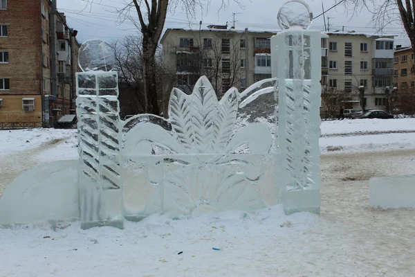 Winter Town Rides Ice Figures — Stock Photo, Image