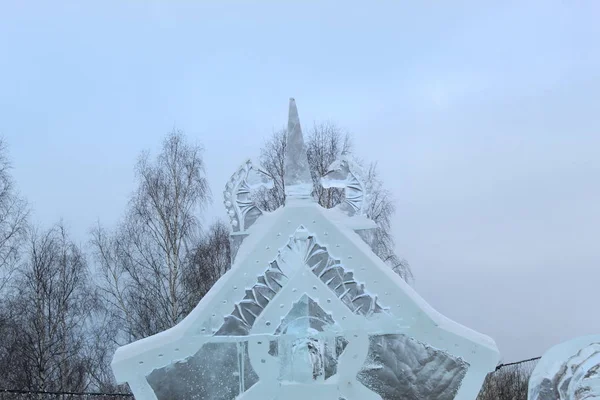 Ciudad Invierno Paseos Figuras Hielo — Foto de Stock