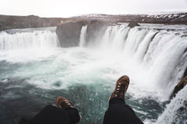 İzlanda 'daki tanrıların şelalesi.