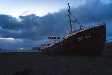 Kuzey İzlanda 'da gemi enkazı