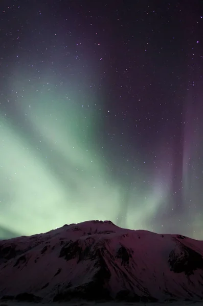 Krásná aurora borealis severní světla show — Stock fotografie