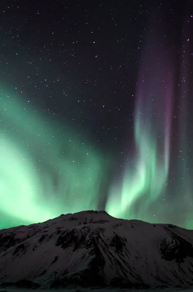 Smukke aurora borealis nordlys show - Stock-foto