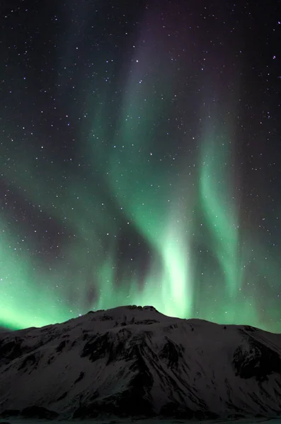 Krásná aurora borealis severní světla show — Stock fotografie