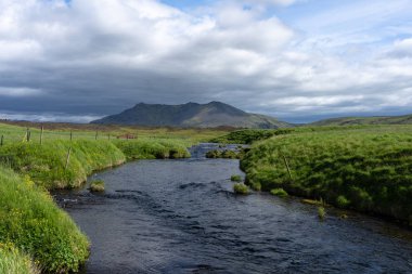 Yaz boyunca İzlanda 'da nehir