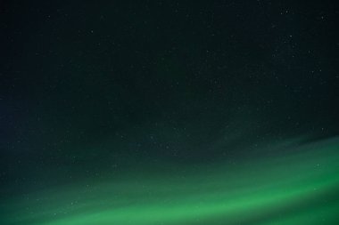 Aurora Borealis İzlanda semalarında kuzey ışıkları