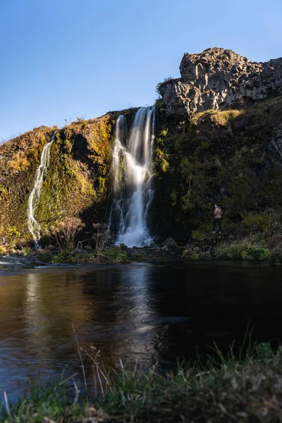 Водоспад Джайн Мальовничій Долині Під Час Сонячного Дня Ісландії Жовтень — стокове фото