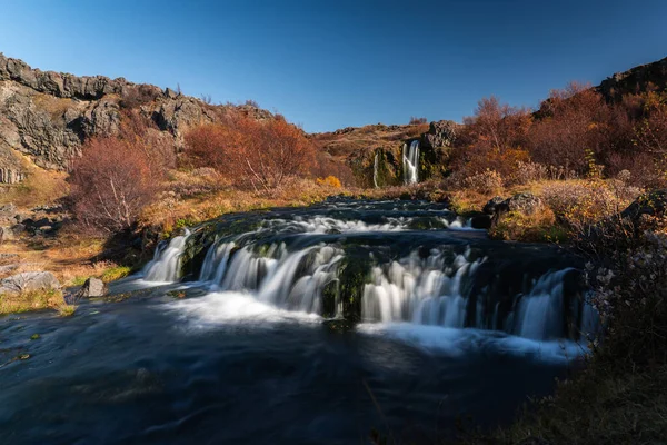 Valle Pintoresco Gjain Con Cascadas Estanques Islandia Octubre 2019 Imágenes De Stock Sin Royalties Gratis