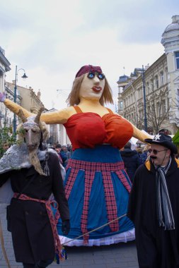 2017-02-25, Vilnius, Litvanya Shrovetide, mutlu insanlar kutlama shrovetide, kış git buradan, saman korkuluk, krep hafta, başlangıç bahar partisi.
