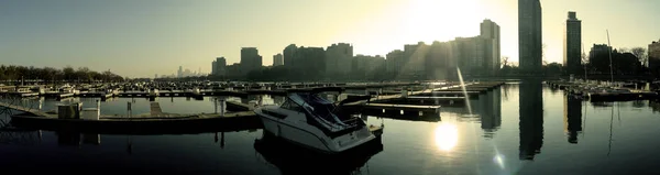 Sunset Chicago Highrises Skyline Belmont Harbor Fall — Stock Photo, Image