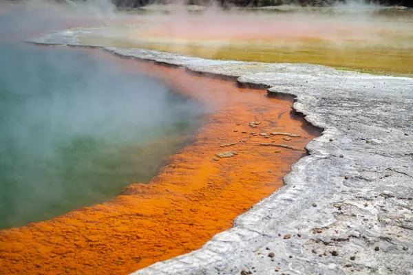 Champagne Pool Geothermal Pond Waiotapu Region New Zealand — Stock Photo, Image