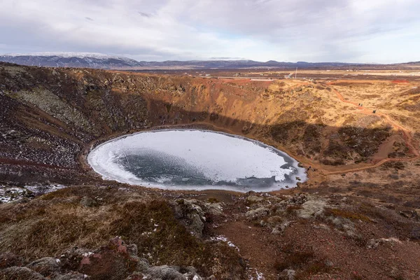 Hermosa vista del cráter Kerid Islandia —  Fotos de Stock