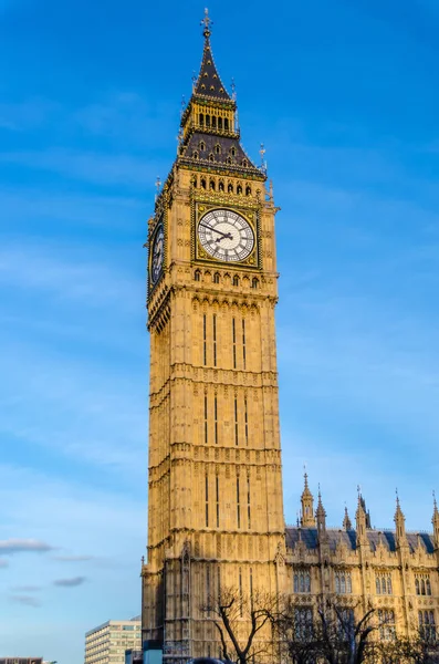 Güzel Big Ben gece Londra 'da İngiltere' de.