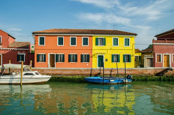 Venecia Italia Mayo 2015 Hermosas Casas Colores Burano Venecia Italia — Foto de Stock