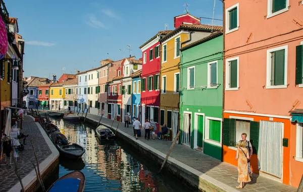Venecia Italia Mayo 2015 Hermosas Casas Colores Burano Venecia Italia — Foto de Stock