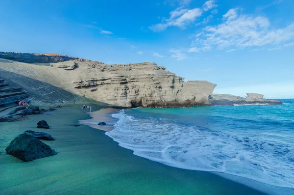Büyük Ada Hawaii 'deki Holei Deniz Kemeri' nin muhteşem manzarası.