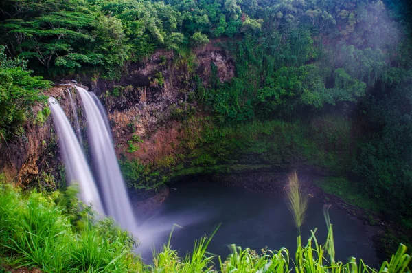 Hawaii Usa, Kauai Lihue 'nin kuzeyinde inanılmaz Wailua şelalesi.