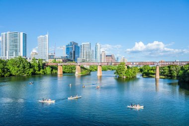 Austin Tx Usa 'da güneşli bir günde Austin Skyline' ın inanılmaz manzarası