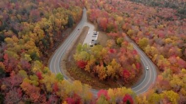 New Hampshire 'daki Kancamagus Otoyolu' nun İnanılmaz Manzarası Çeviri: