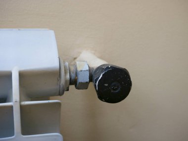 Isıtma bataryası için musluk