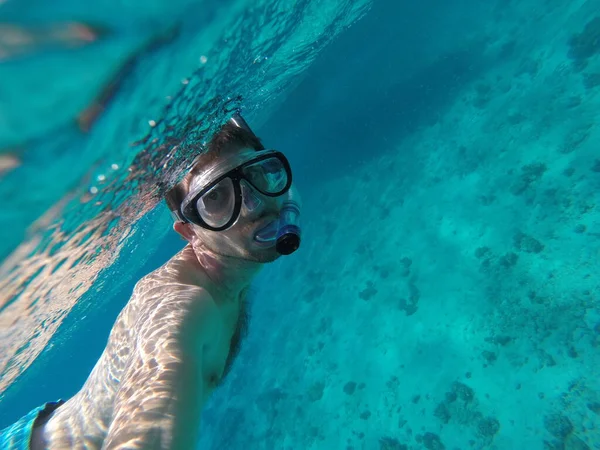 Jeune Homme Plongea Sous Eau Immersion Sous Eau — Photo