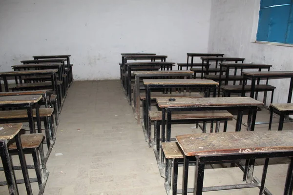 Pokój klasy w szkole po urlopie — Zdjęcie stockowe