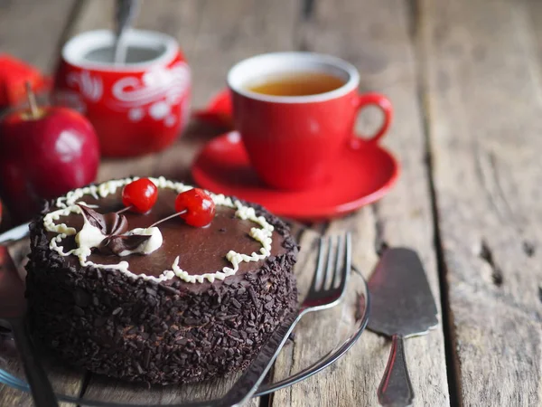 Gâteau Chocolat Avec Des Cerises Sur Fond Bois Avec Des — Photo