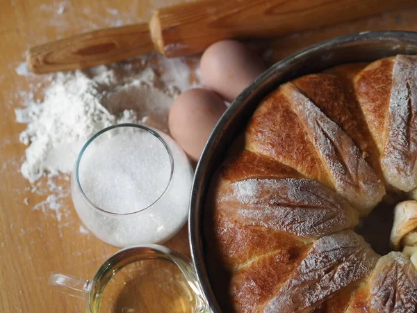 Páscoa Festiva Natal Pão Todos Dias Rola Uma Mesa Madeira — Fotografia de Stock